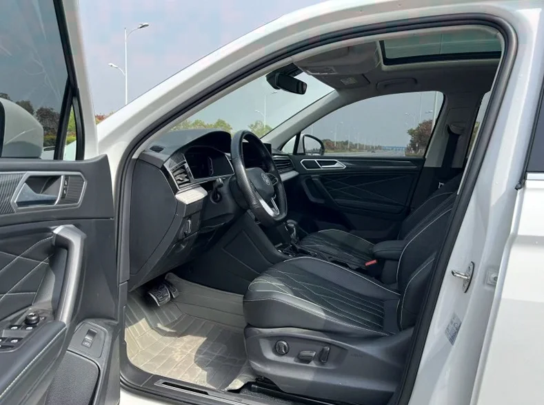 大众途观 内饰前排