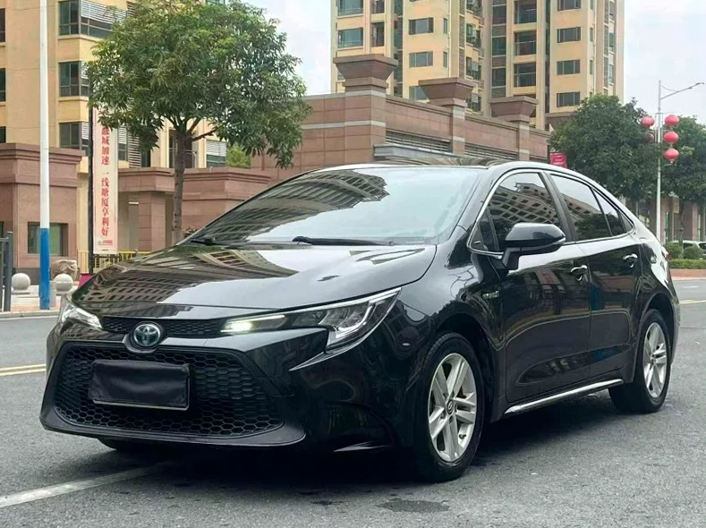 丰田雷凌 正面外观二