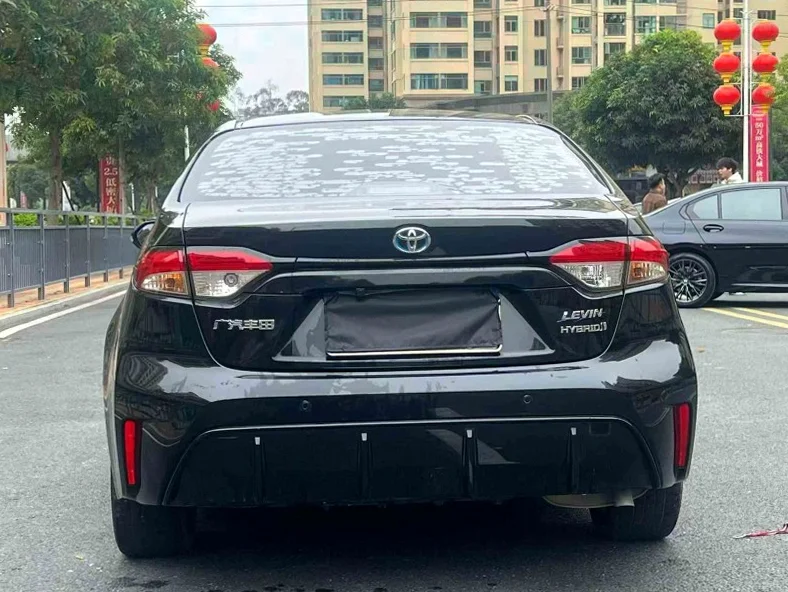 丰田雷凌 内饰前排