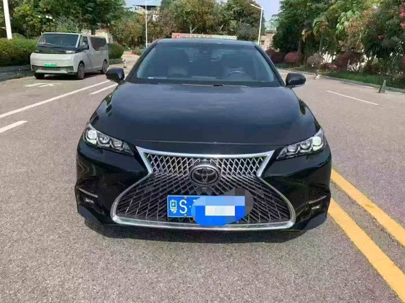 22年丰田亚洲龙2.5豪华版