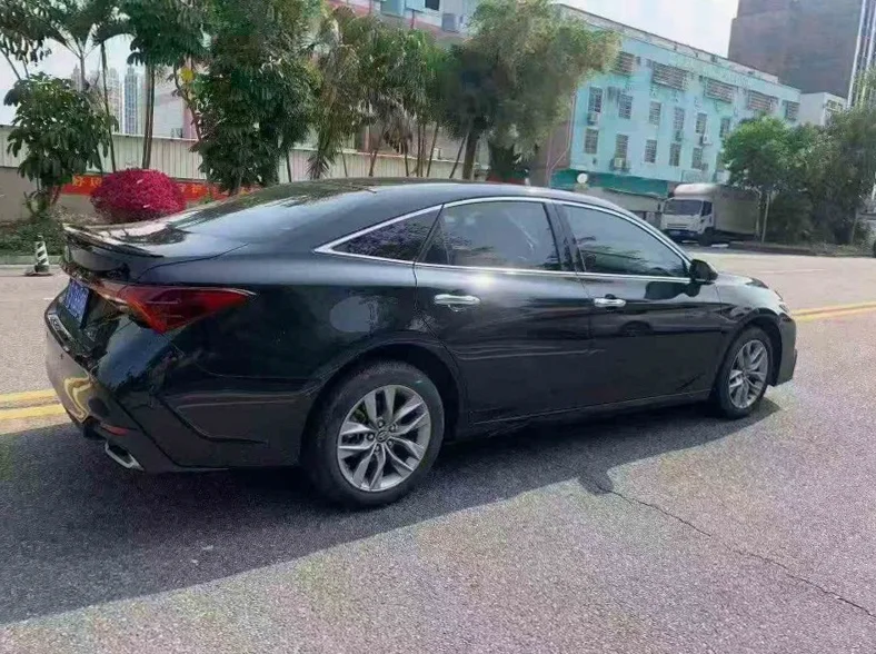 丰田亚洲龙 内饰后排