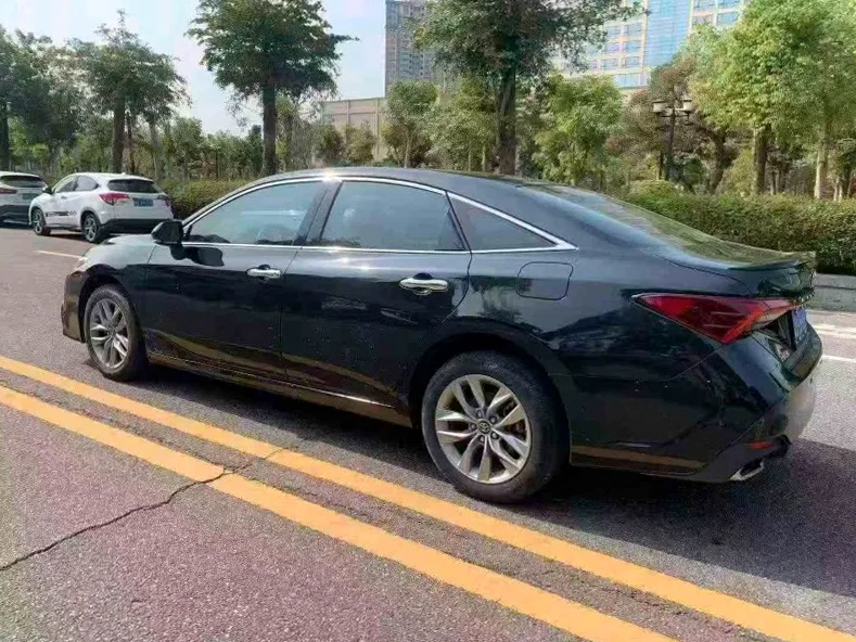 丰田亚洲龙 内饰前排