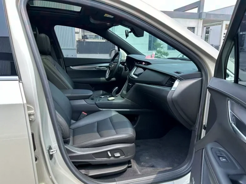 凯迪拉克XT6 后面外观二