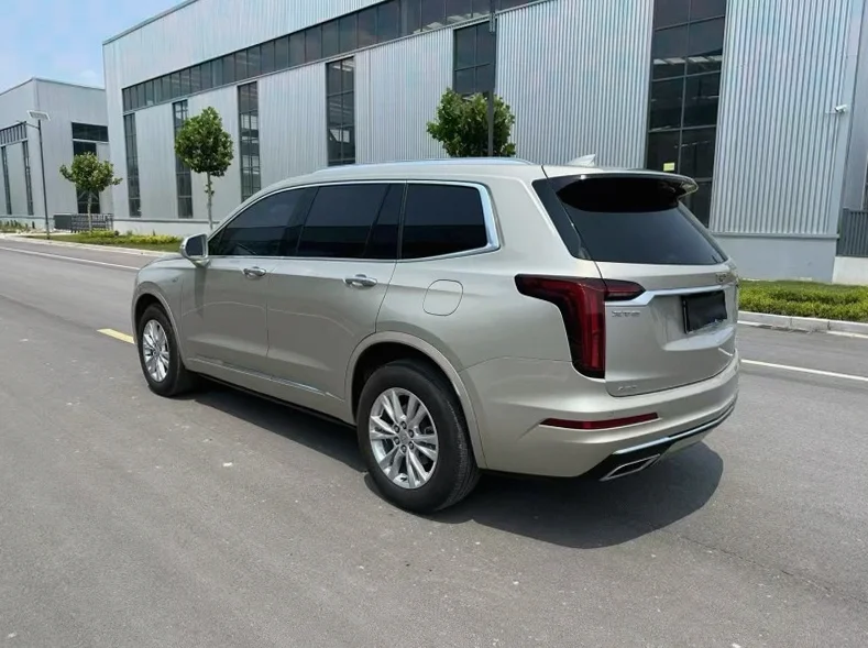 凯迪拉克XT6 内饰前排