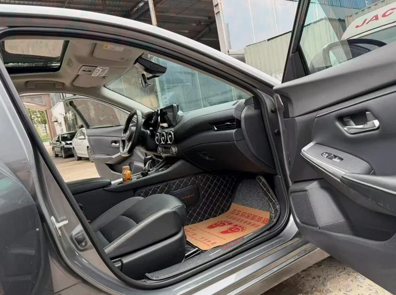 日产轩逸 后面外观三