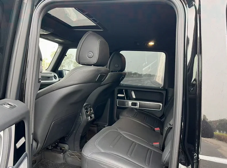 奔驰G 后面外观二