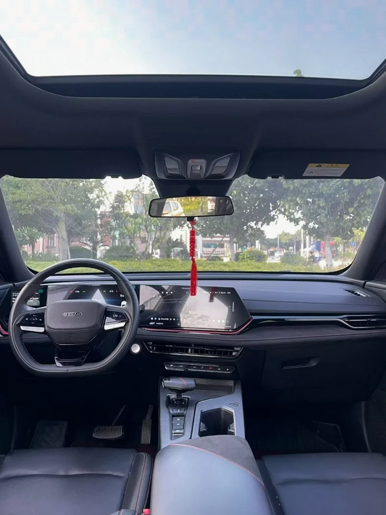 长安汽车欧尚 驾驶室