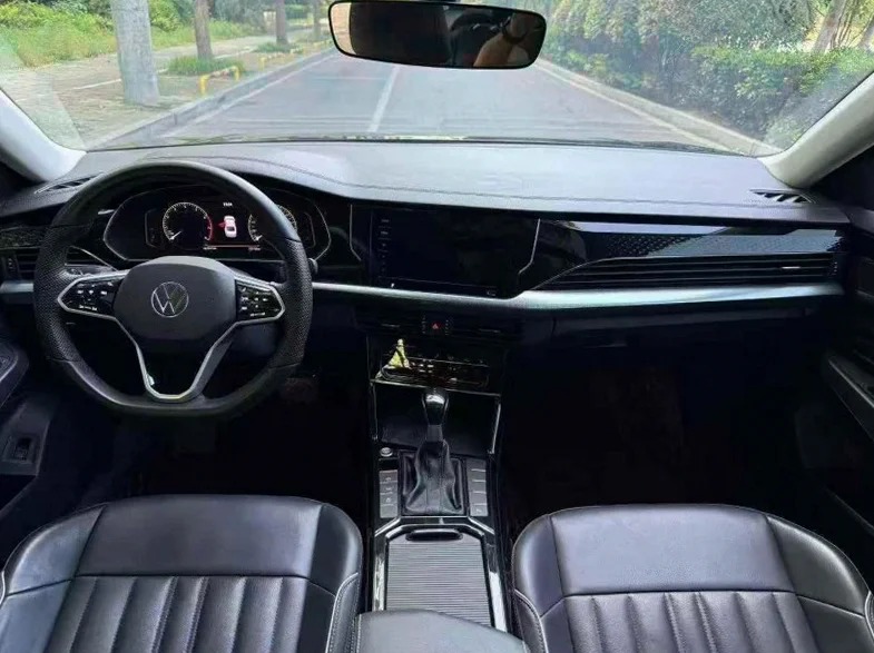 大众帕萨特 后面外观二