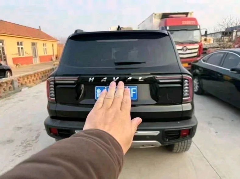 哈弗大狗 后面外观三