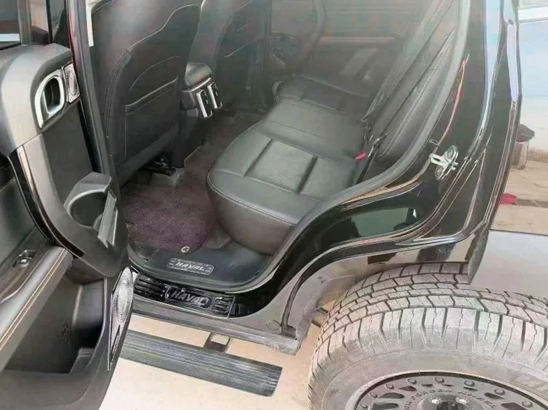 哈弗大狗 后面外观一