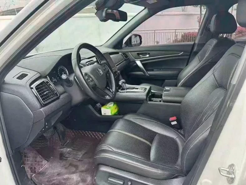 本田URV 后面外观一