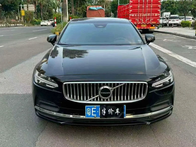23年沃尔沃S90 B5智逸豪华版