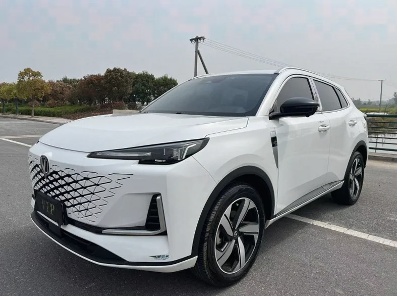 长安汽车CS55 正面外观二