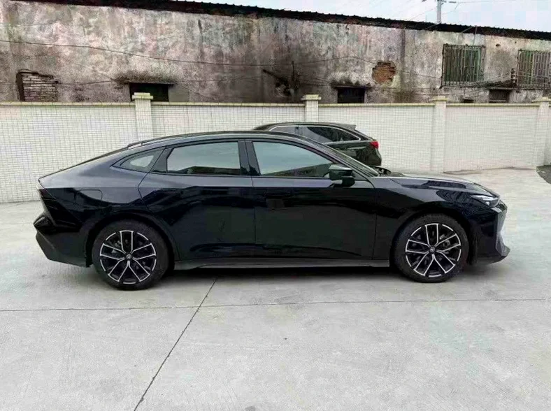 长安汽车UNI 内饰前排