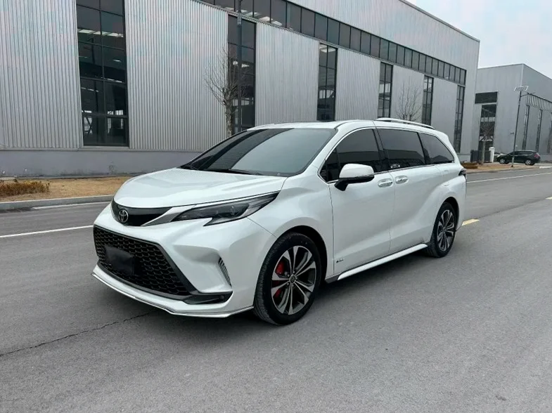 丰田格瑞维亚 正面外观三