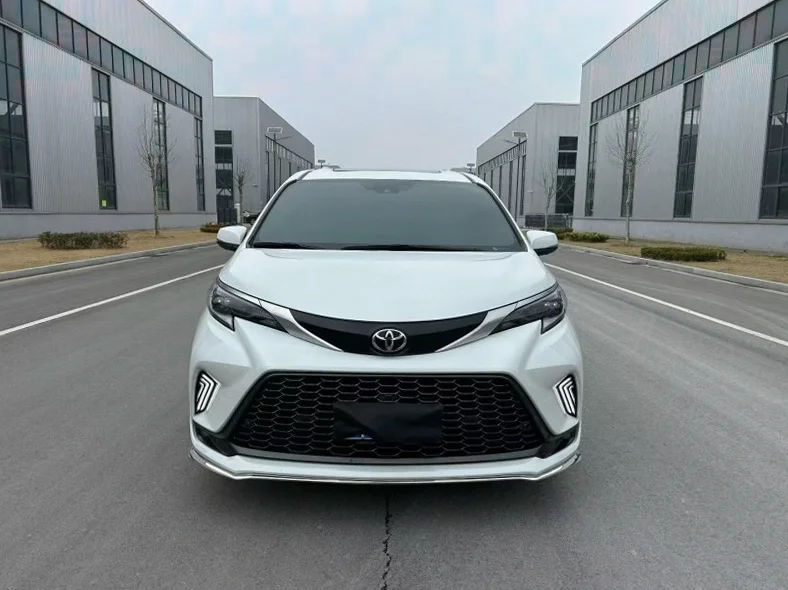 24年丰田格瑞维亚尊贵Plus四驱版