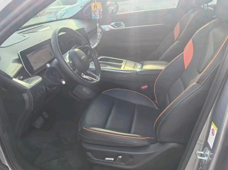 哈弗神兽 后面外观一