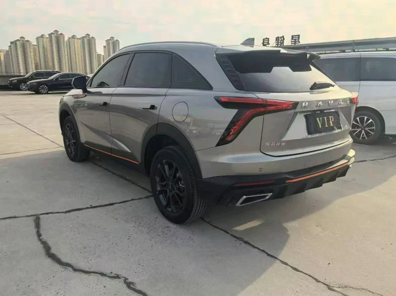 哈弗神兽 驾驶室