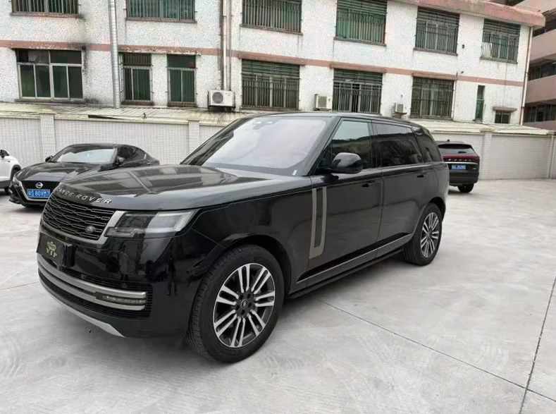 路虎揽胜行政 正面外观二