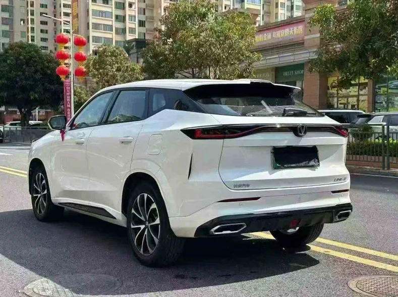 长安汽车UNI 内饰前排