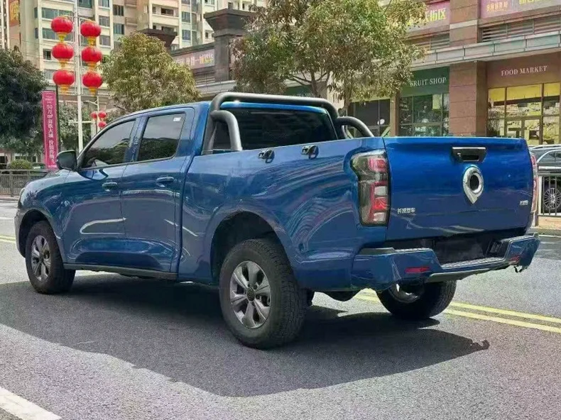 长城汽车炮 内饰后排