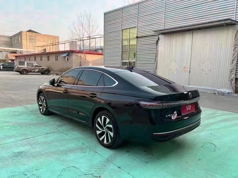 大众帕萨特 后面外观三