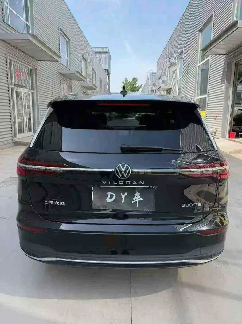 大众威然 驾驶室