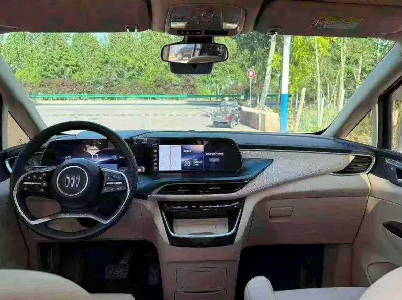 别克GL8 内饰后排