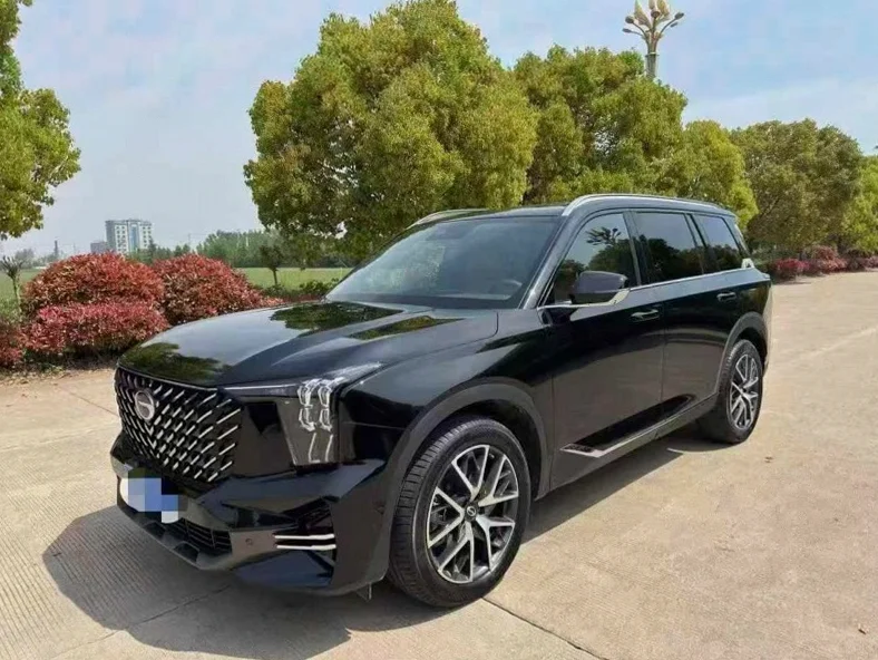 传祺GS8 正面外观三