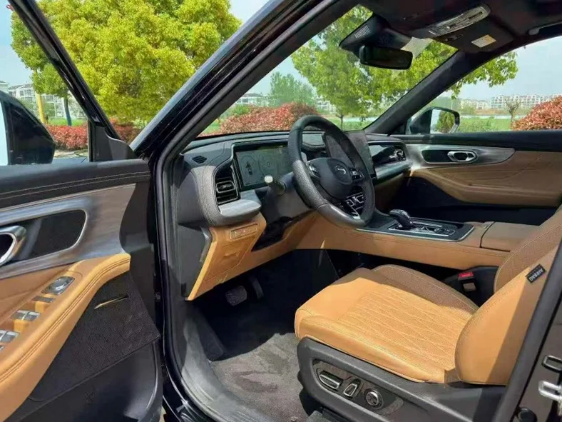 传祺GS8 后面外观一