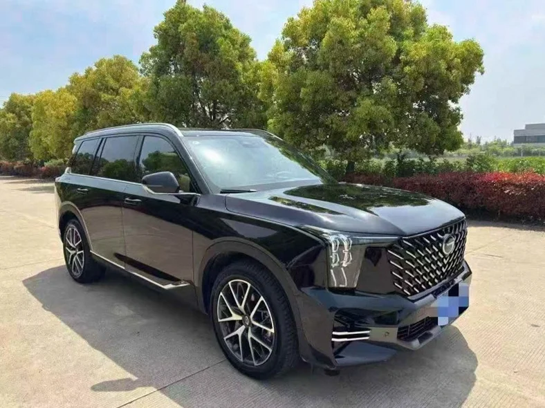 传祺GS8 正面外观二