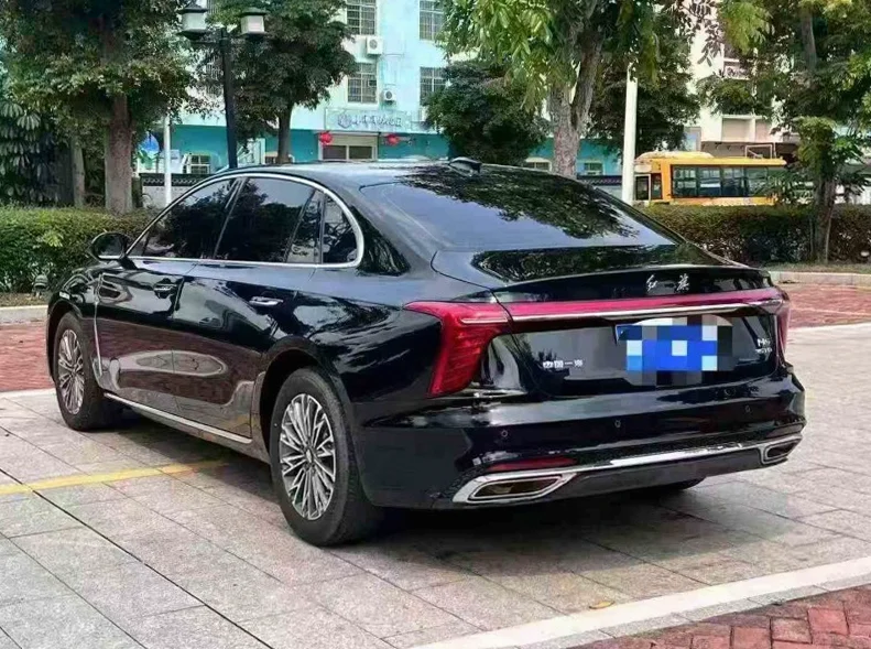 红旗H5 内饰前排