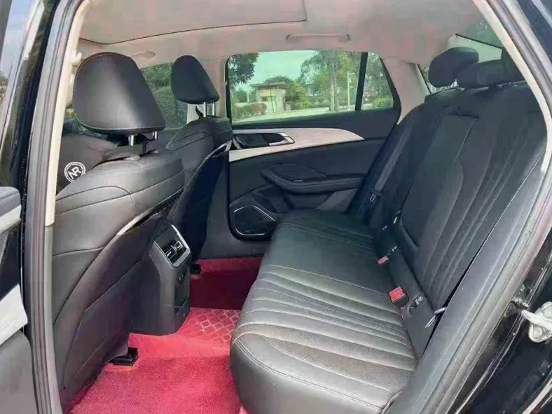 红旗H5 后面外观一