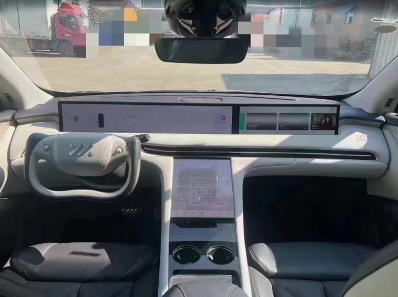 智己LS7 后面外观二