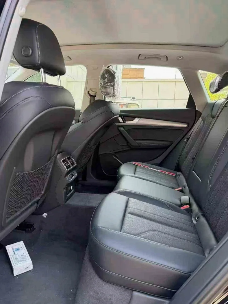 奥迪Q5 后面外观一