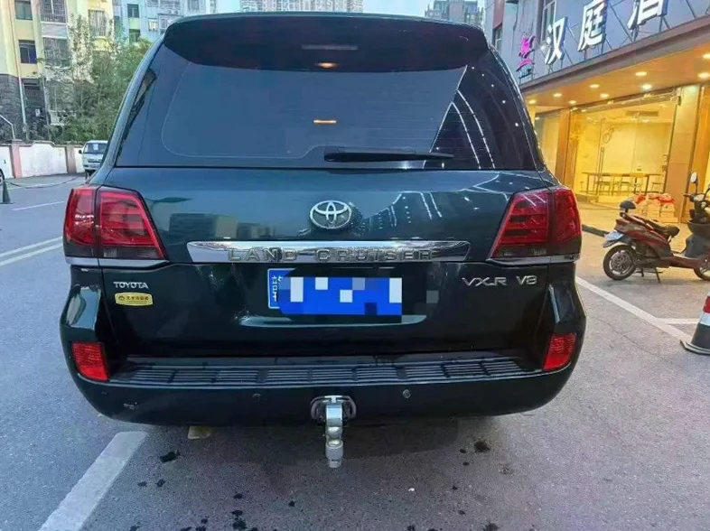 丰田兰德酷路泽 内饰后排