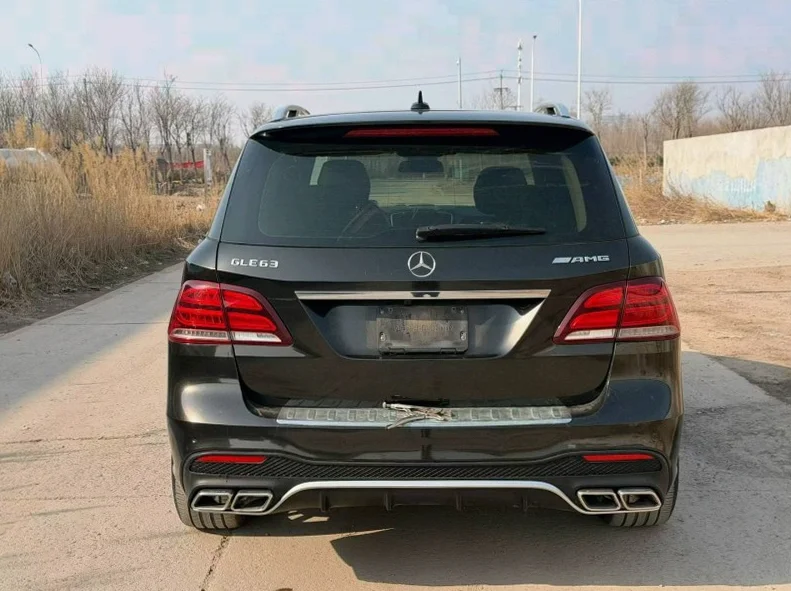 奔驰ML 正面外观二