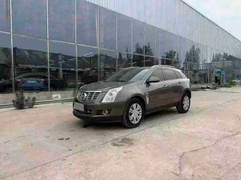 凯迪拉克SRX 正面外观二