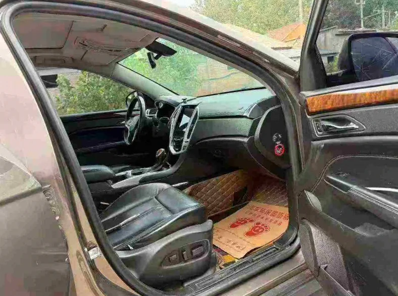 凯迪拉克SRX 后面外观三