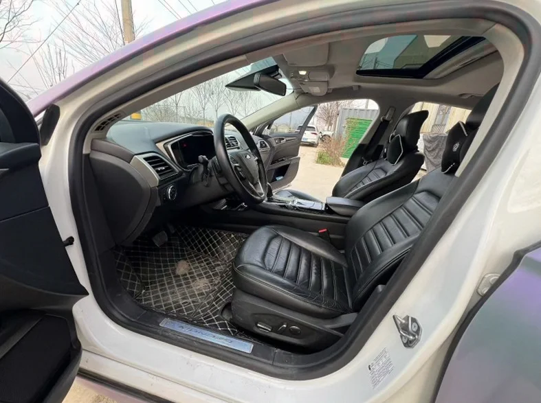 福特蒙迪欧 后面外观二