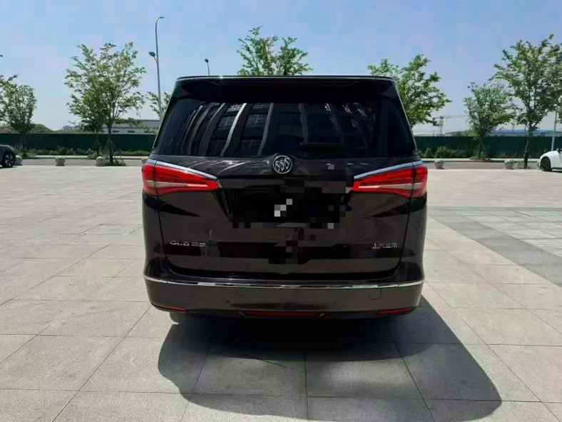 别克GL8 内饰后排