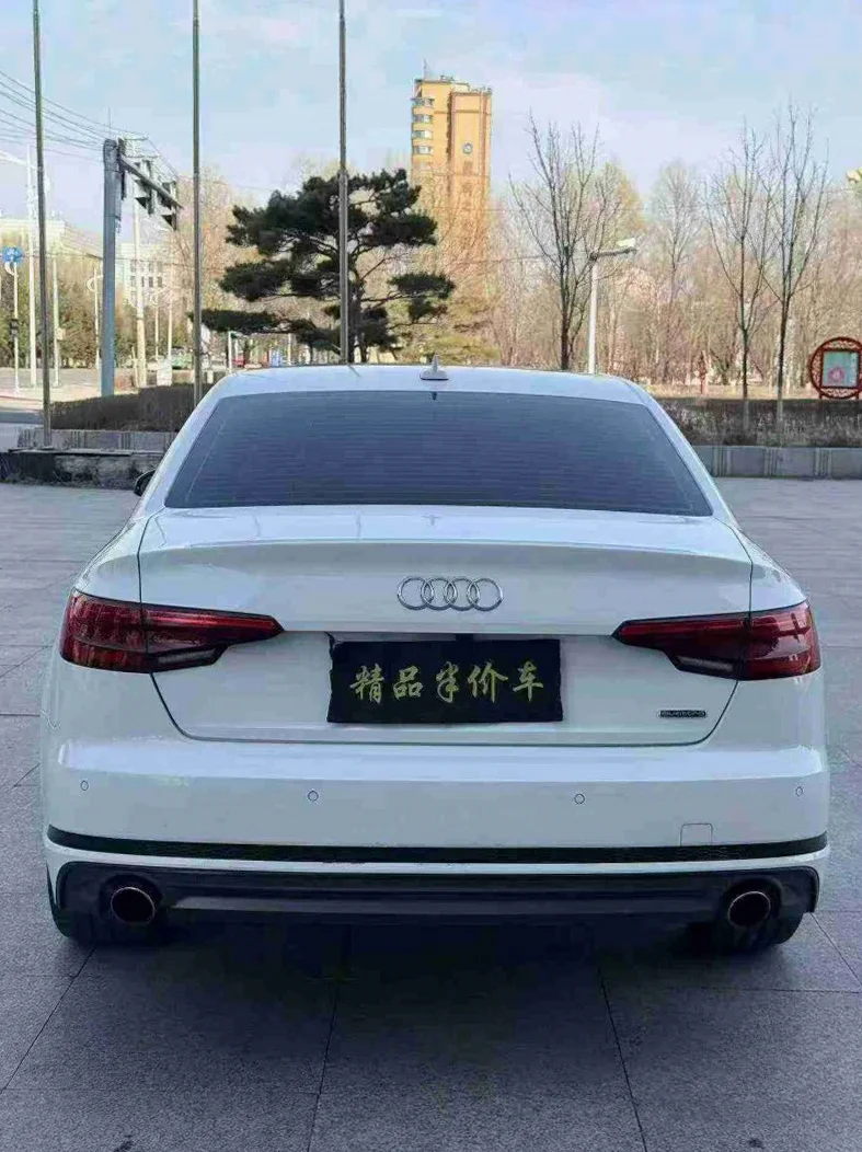 奥迪A4L 后面外观二