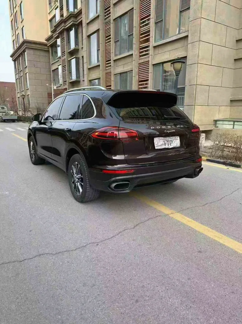 保时捷卡宴 内饰前排