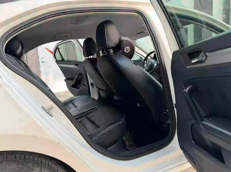 大众凌渡 内饰前排