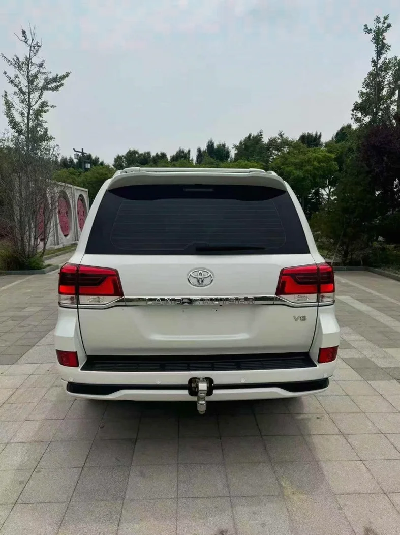 丰田兰德酷路泽 内饰后排