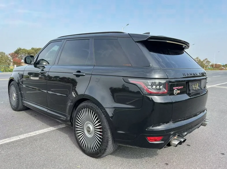 路虎揽胜运动 内饰后排