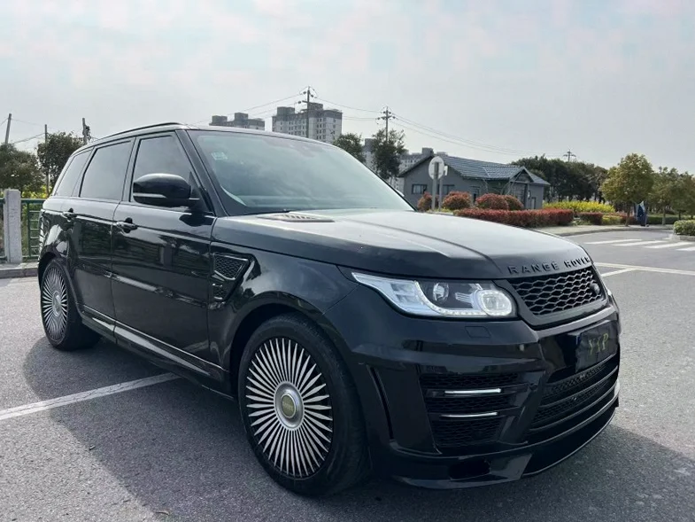 路虎揽胜运动 正面外观二