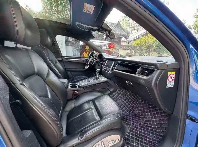 保时捷Macan 后面外观三