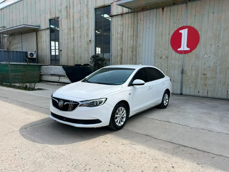 别克英朗 正面外观二