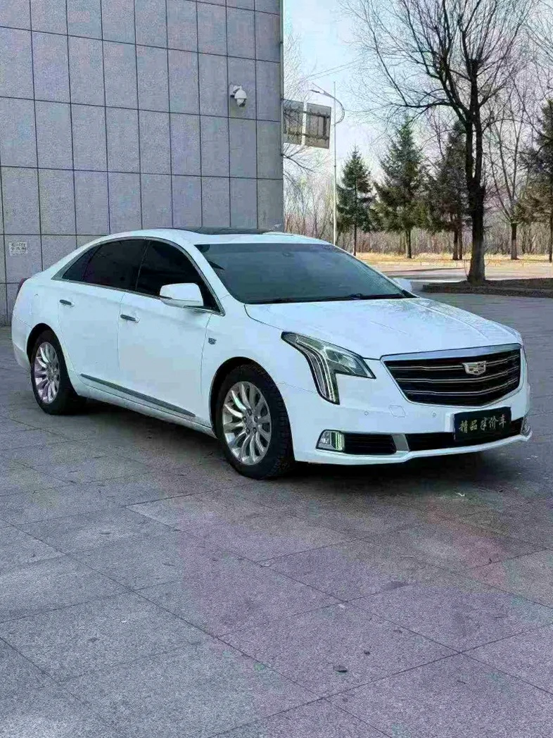 凯迪拉克XTS 正面外观二